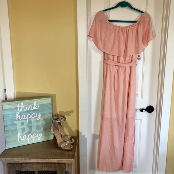 Dresses & Skirts - NWT SIZE 12 & 14 PINK AND WHITE MAXI DRESS